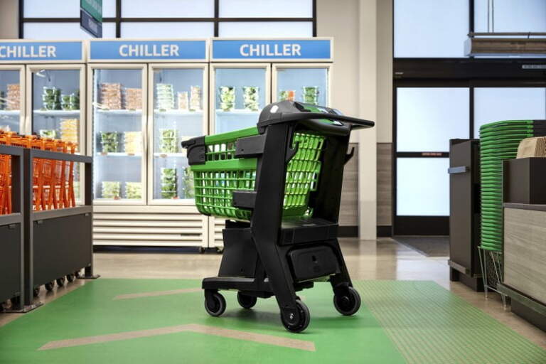 Smart grocery cart by Amazon